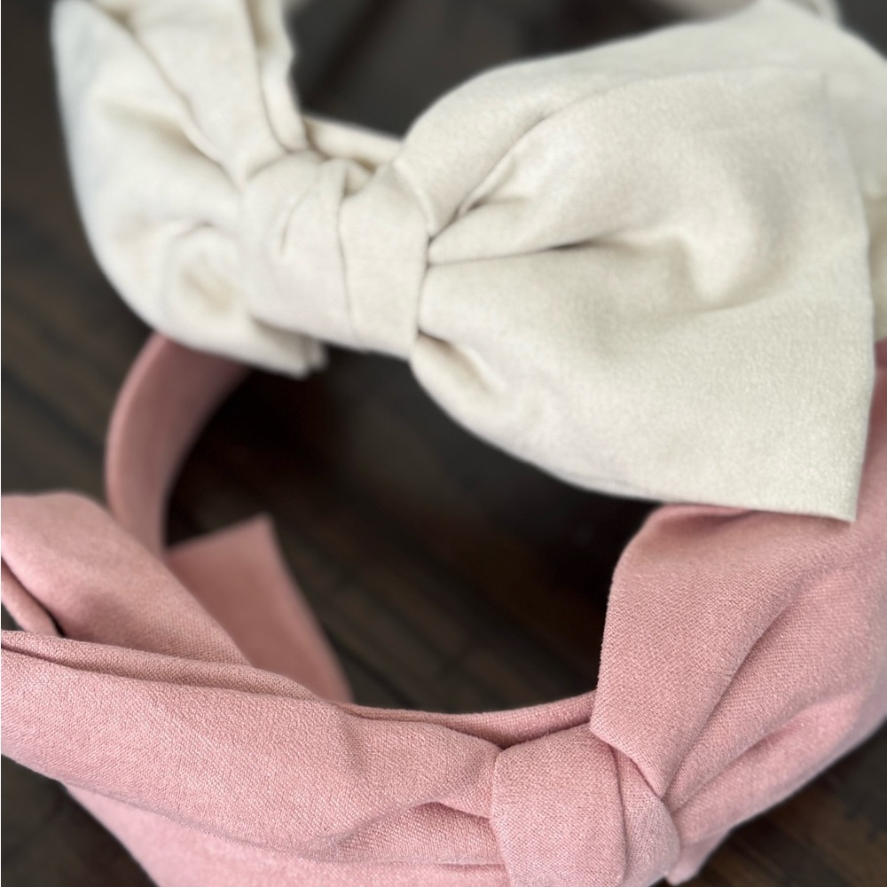 Claire's Cream and Pink Hair Accessories